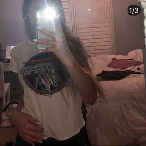 American Eagle band tee